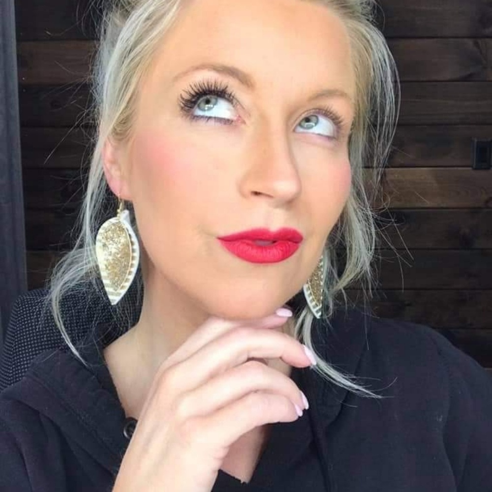 Younique 4D mascara!